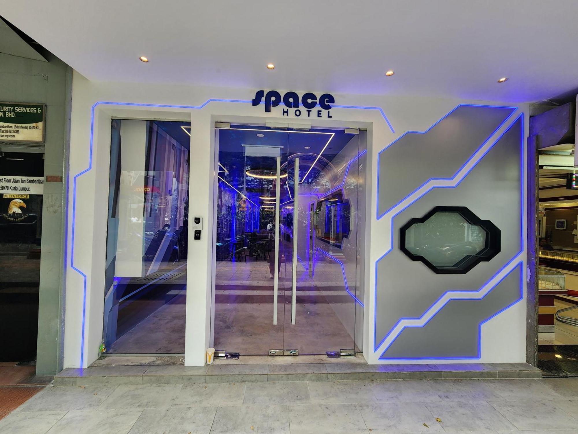 Space Hotel Kl Sentral Куала-Лумпур Экстерьер фото